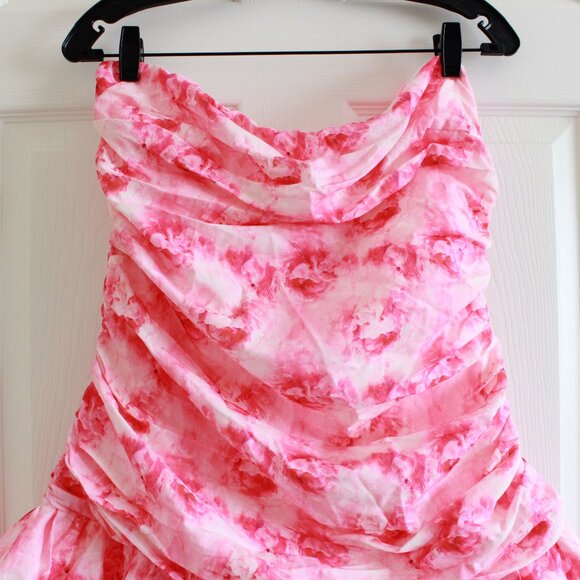Hello Molly Petals Sprinkled Strapless Mini Dress Pink Bubble Hem - Picture 4 of 12